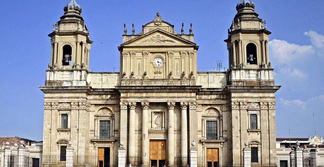 Volcán Acatenango y antigua Guatemala